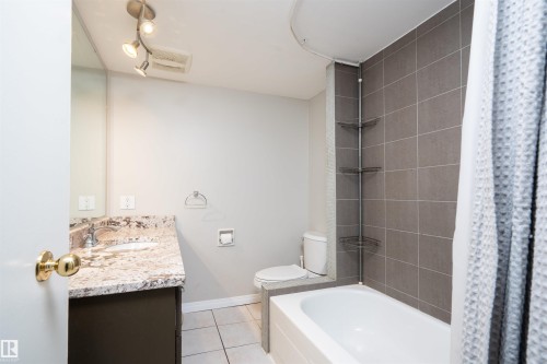 #1101 9909 110 St Nw, Edmonton, AB - Indoor Photo Showing Bathroom