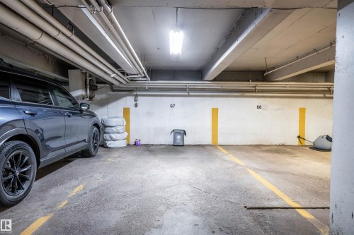 #1101 9909 110 St Nw, Edmonton, AB - Indoor Photo Showing Garage