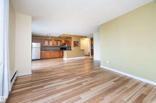 #1101 9909 110 St Nw, Edmonton, AB - Indoor Photo Showing Other Room