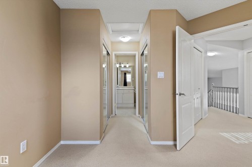 #123 215 Blackburn Dr E Sw, Edmonton, AB - Indoor Photo Showing Other Room