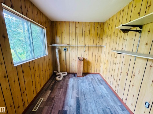 58410 Rng Rd 95, Rural St. Paul County, AB - Indoor Photo Showing Other Room
