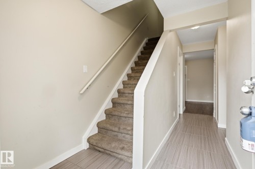 248 Dickinsfield Crest Nw, Edmonton, AB - Indoor Photo Showing Other Room
