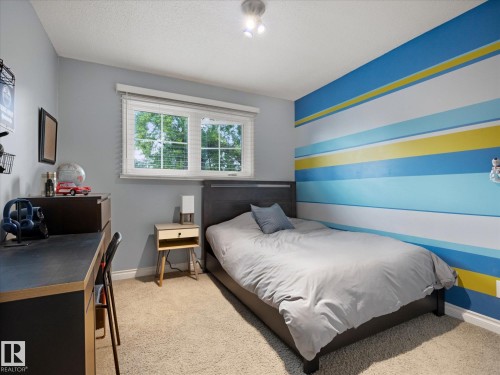 1 Gilchrist Place, St. Albert, AB - Indoor Photo Showing Bedroom