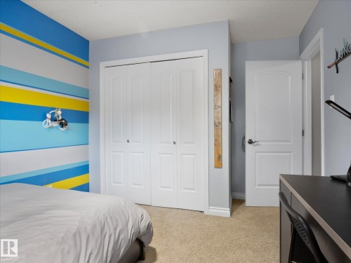 1 Gilchrist Place, St. Albert, AB - Indoor Photo Showing Bedroom