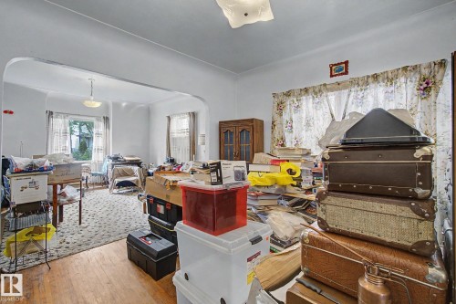 9334 106A Avenue Nw, Edmonton, AB - Indoor
