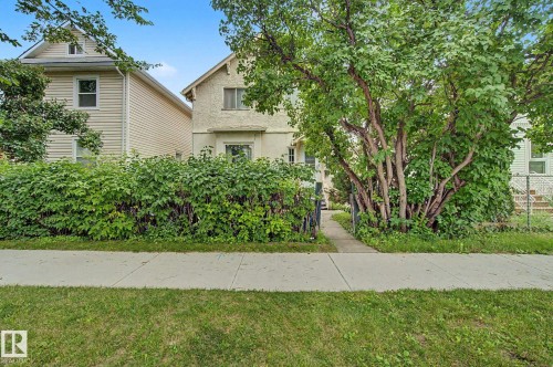 9334 106A Avenue Nw, Edmonton, AB - Outdoor