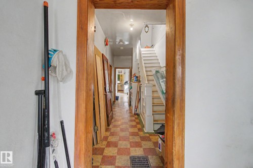 9334 106A Avenue Nw, Edmonton, AB - Indoor Photo Showing Other Room