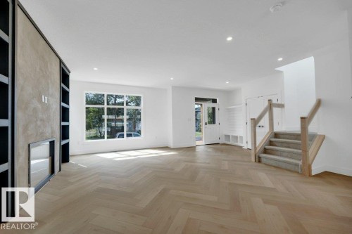 14706 103 Avenue Nw, Edmonton, AB - Indoor
