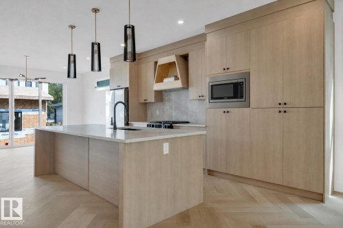 14706 103 Avenue Nw, Edmonton, AB - Indoor Photo Showing Kitchen With Upgraded Kitchen