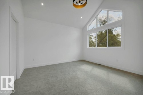 14706 103 Avenue Nw, Edmonton, AB - Indoor Photo Showing Other Room