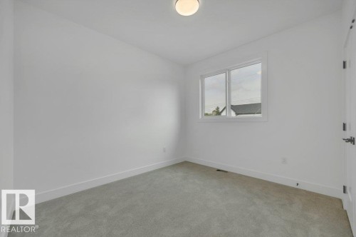 14706 103 Avenue Nw, Edmonton, AB - Indoor Photo Showing Other Room