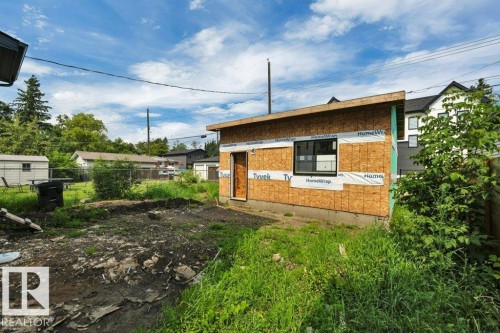 14706 103 Avenue Nw, Edmonton, AB - Outdoor