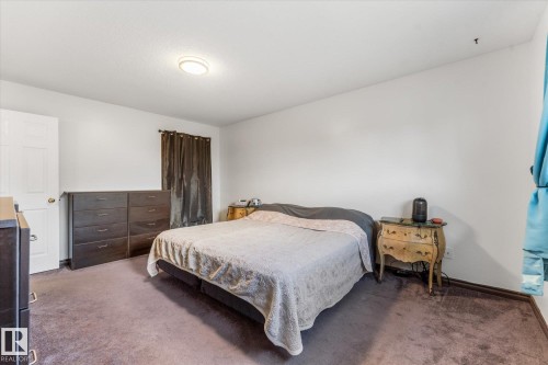 3 Windermere Drive, Spruce Grove, AB - Indoor Photo Showing Bedroom