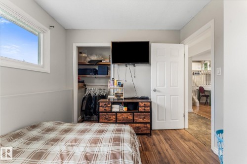 3 Windermere Drive, Spruce Grove, AB - Indoor Photo Showing Bedroom