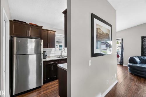 17132 96 Street Nw, Edmonton, AB - Indoor Photo Showing Kitchen