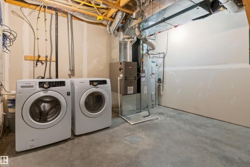 #98 4050 Savaryn Dr Sw, Edmonton, AB - Indoor Photo Showing Laundry Room