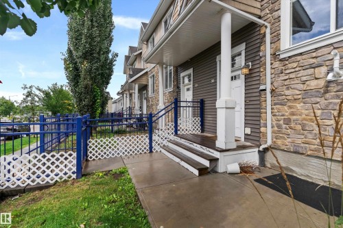 #98 4050 Savaryn Dr Sw, Edmonton, AB - Outdoor
