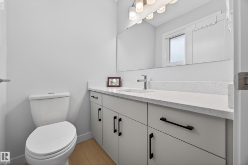 9915 154 Street Nw, Edmonton, AB - Indoor Photo Showing Bathroom
