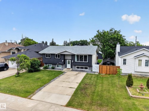 9915 154 Street Nw, Edmonton, AB - Outdoor With Facade
