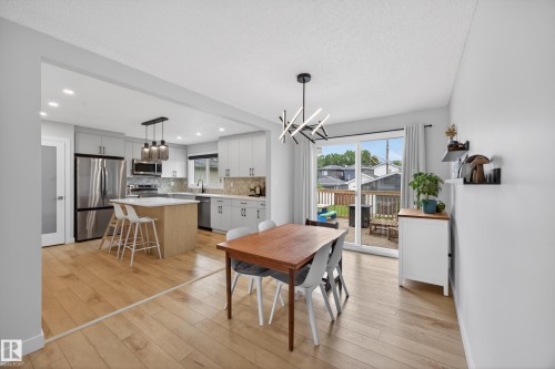 9915 154 Street Nw, Edmonton, AB - Indoor