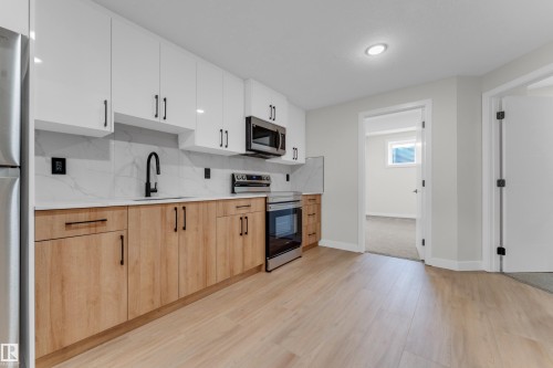 1912 48 Street Sw, Edmonton, AB - Indoor Photo Showing Kitchen