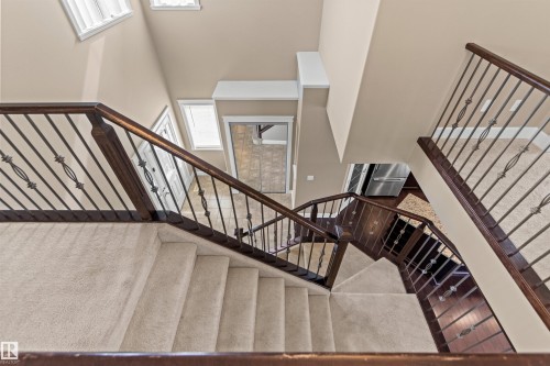 1133 Hays Drive Nw, Edmonton, AB - Indoor Photo Showing Other Room