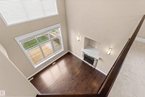 1133 Hays Drive Nw, Edmonton, AB - Indoor Photo Showing Other Room