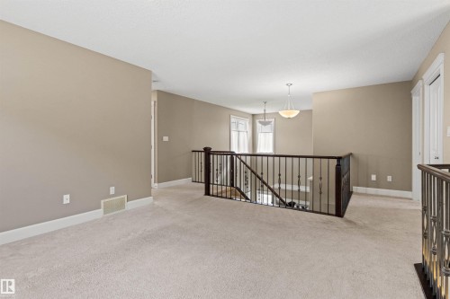 1133 Hays Drive Nw, Edmonton, AB - Indoor Photo Showing Other Room
