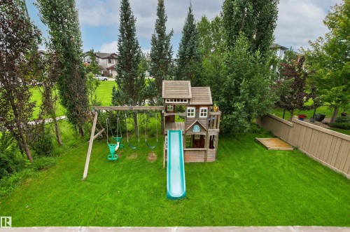 1133 Hays Drive Nw, Edmonton, AB - Outdoor With Backyard