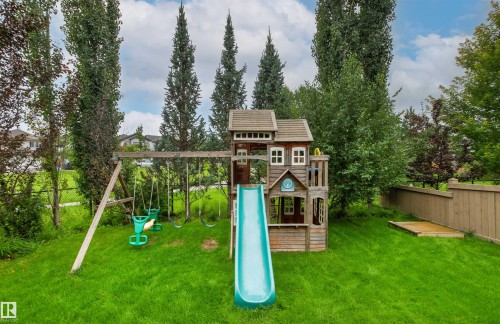 1133 Hays Drive Nw, Edmonton, AB - Outdoor