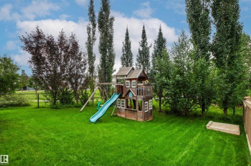 1133 Hays Drive Nw, Edmonton, AB - Outdoor