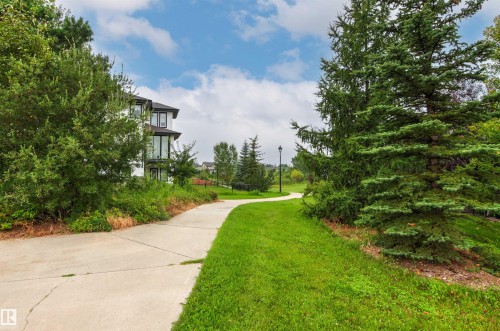 1133 Hays Drive Nw, Edmonton, AB - Outdoor