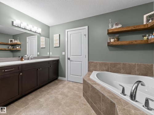 156 Sturtz Bend, Leduc, AB - Indoor Photo Showing Bathroom