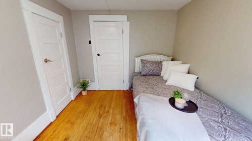 11406 66 Street Nw, Edmonton, AB - Indoor