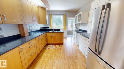 11406 66 Street Nw, Edmonton, AB - Indoor Photo Showing Kitchen With Stainless Steel Kitchen