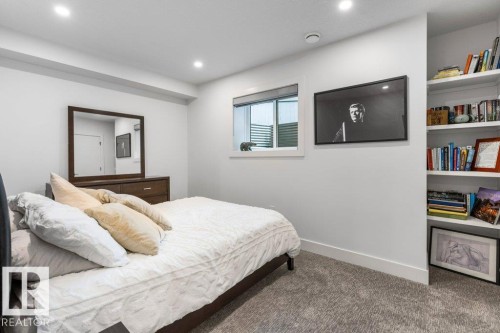 3 Lee Place, St. Albert, AB - Indoor Photo Showing Bedroom