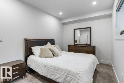 3 Lee Place, St. Albert, AB - Indoor Photo Showing Bedroom