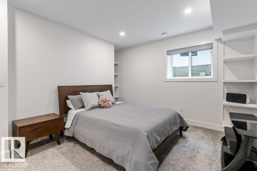 3 Lee Place, St. Albert, AB - Indoor Photo Showing Bedroom