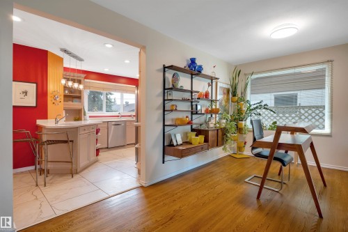 5331 105 Street Nw, Edmonton, AB - Indoor
