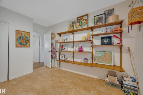 5331 105 Street Nw, Edmonton, AB - Indoor Photo Showing Other Room