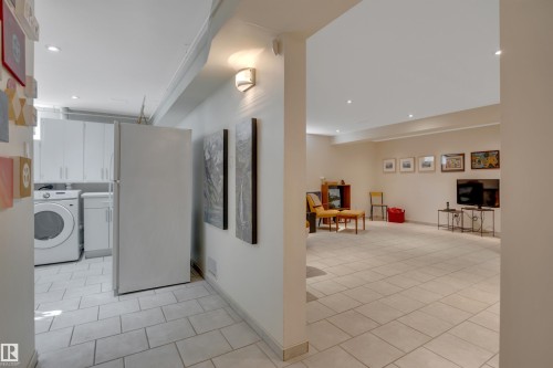 5331 105 Street Nw, Edmonton, AB - Indoor Photo Showing Laundry Room