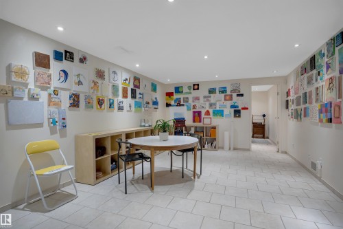 5331 105 Street Nw, Edmonton, AB - Indoor Photo Showing Other Room