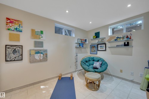 5331 105 Street Nw, Edmonton, AB - Indoor Photo Showing Other Room