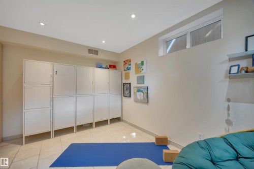 5331 105 Street Nw, Edmonton, AB - Indoor Photo Showing Other Room