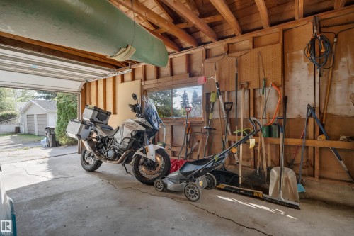 5331 105 Street Nw, Edmonton, AB - Indoor Photo Showing Garage