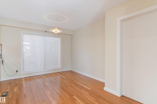 #7 14824 45 Av Nw, Edmonton, AB - Indoor Photo Showing Other Room