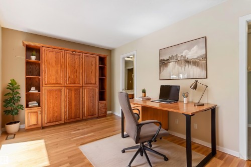 #7 14824 45 Av Nw, Edmonton, AB - Indoor Photo Showing Office