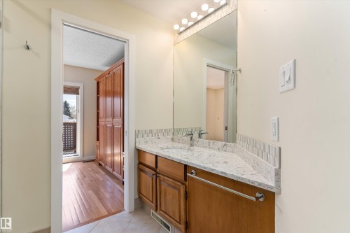 #7 14824 45 Av Nw, Edmonton, AB - Indoor Photo Showing Bathroom