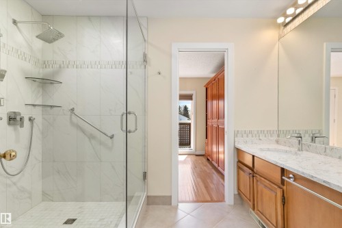 #7 14824 45 Av Nw, Edmonton, AB - Indoor Photo Showing Bathroom