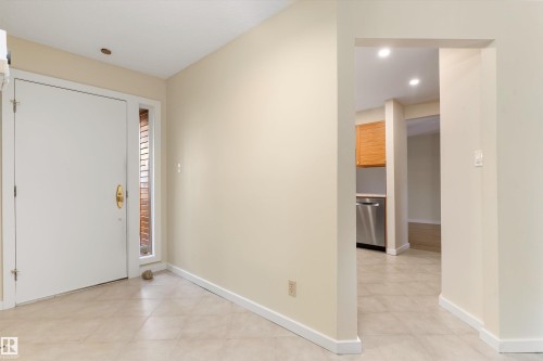 #7 14824 45 Av Nw, Edmonton, AB - Indoor Photo Showing Other Room